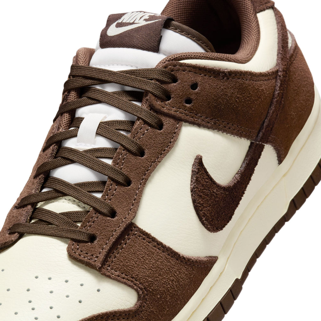 NIKE DUNK LOW RETRO SE FQ8249-104