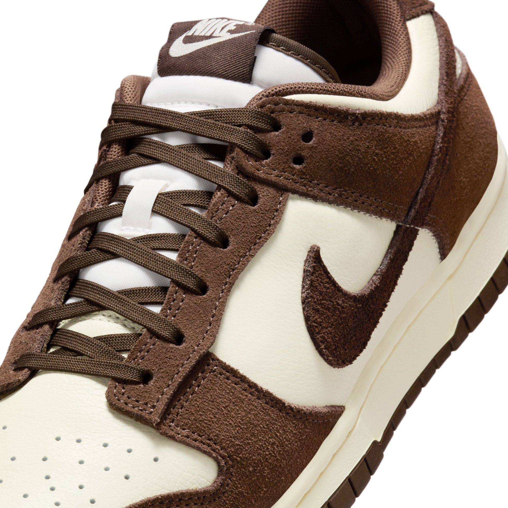 NIKE DUNK LOW RETRO SE FQ8249-104