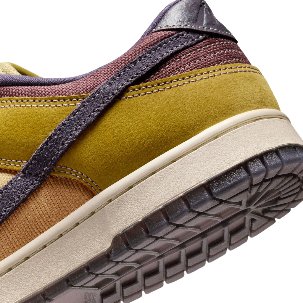 Nike Dunk Low Retro SE IB6752-700