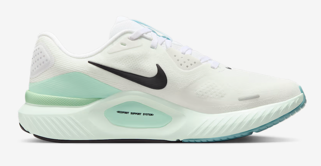 Women's Nike Structure 26